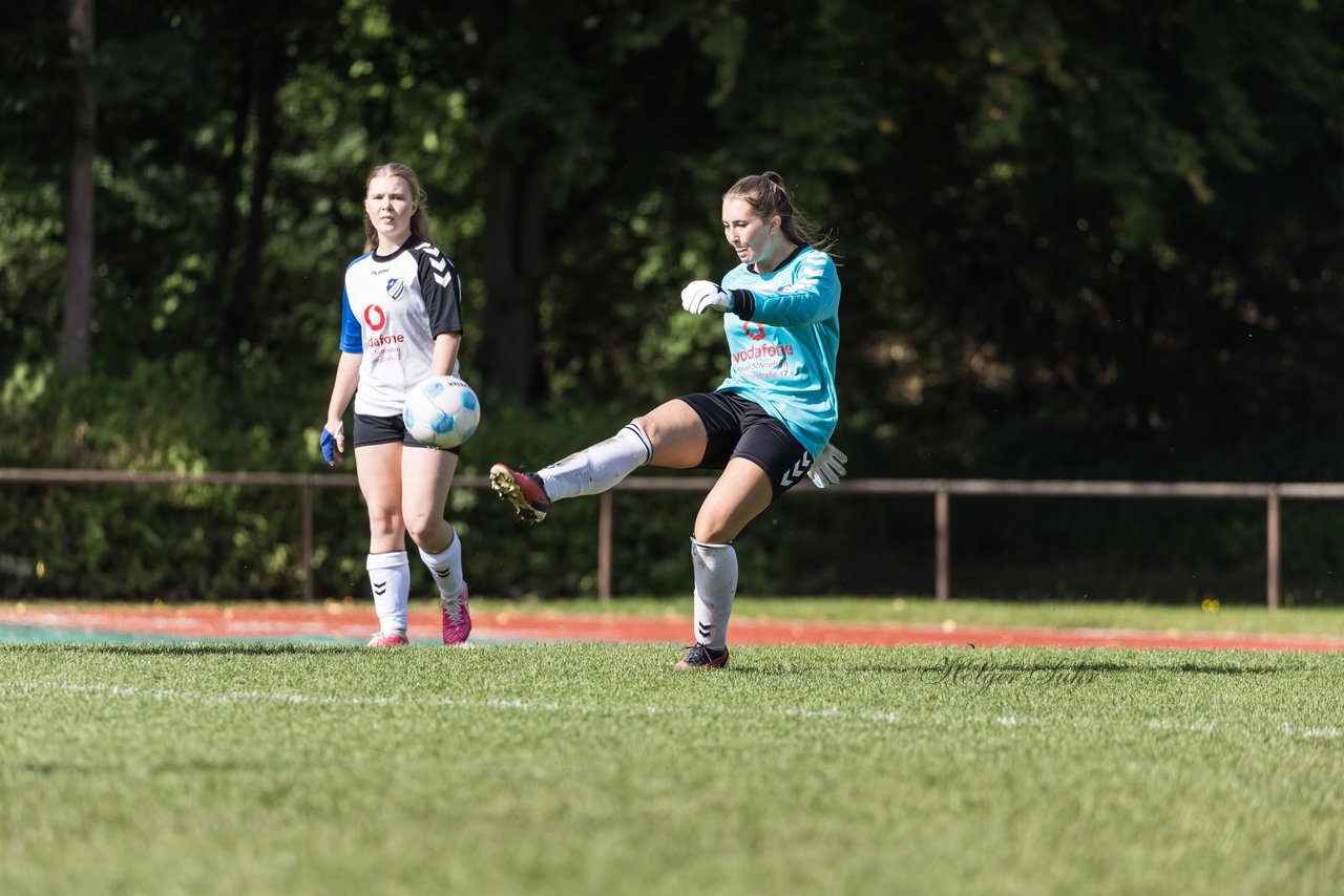 Bild 249 - wBJ VfL Pinneberg - Germania Schnelsen : Ergebnis: 15:1